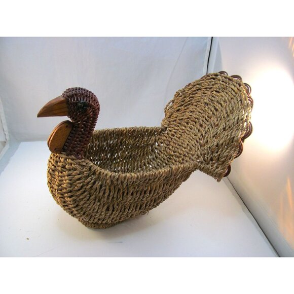 Vintage Woven Wicker and Wood Turkey Basket - Picture 12 of 12